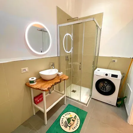 Casa E Salento - Centro Storico With Shared Terrace דירה