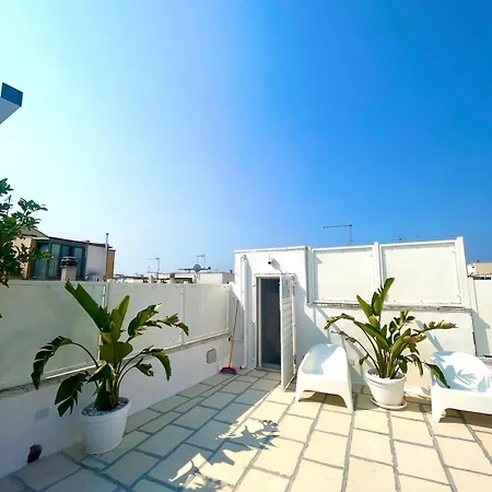 Casa E Salento - Centro Storico With Shared Terrace דירה