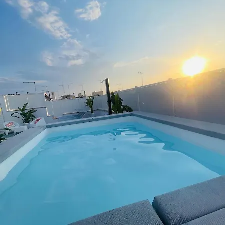 Casa E Salento - Centro Storico With Shared Terrace דירה